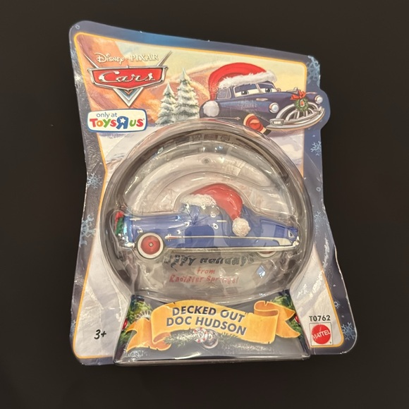 Disney/Pixar decked out Doc Hudson AND whee-hoo Winter Mater toys R Us cars (mlb - Picture 9 of 16